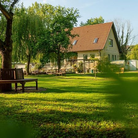 Hotel Wasserschloesschen Наумбург Екстериор снимка
